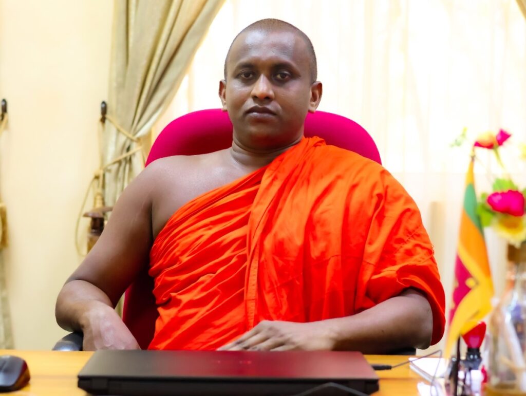 Ven. Mahakumbukwawe Nandaloka