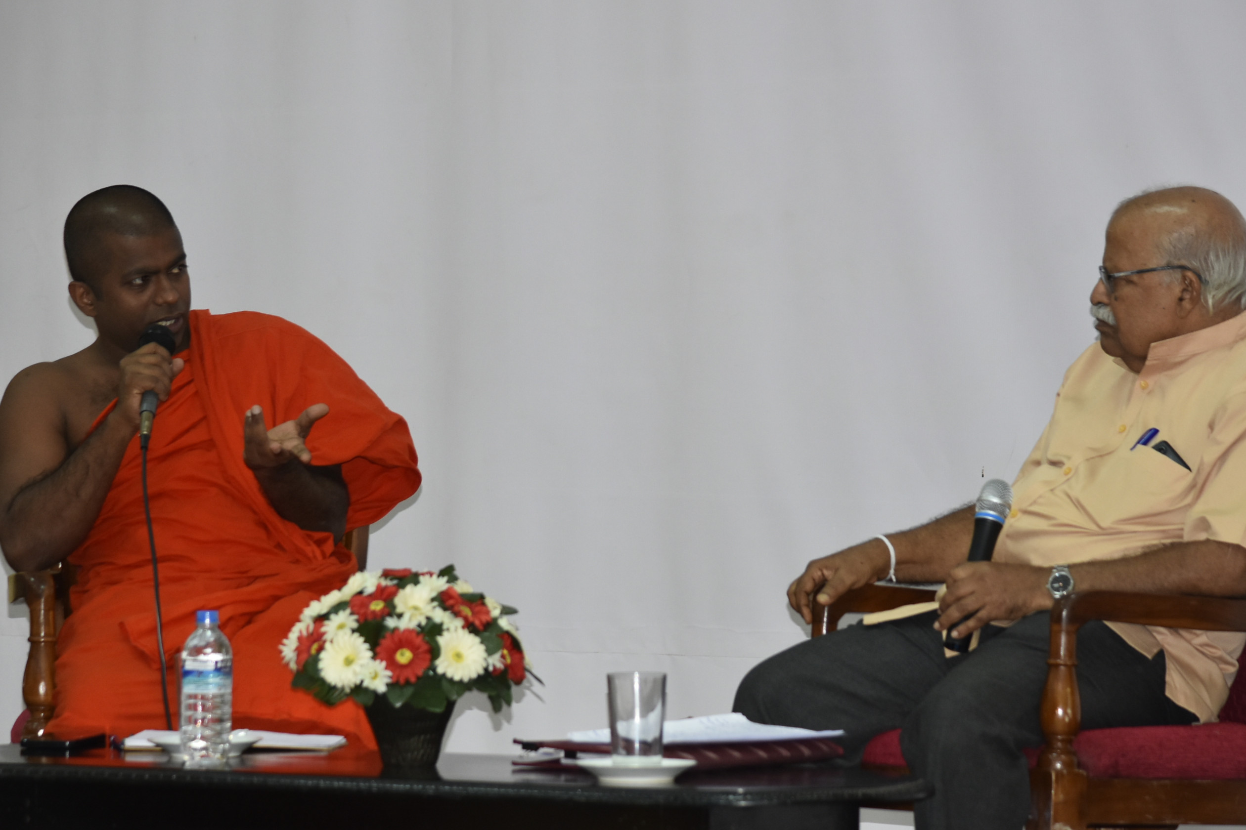 Read more about the article Second Human Library Programme Successfully Conducted at Bhiksu University of Sri Lanka