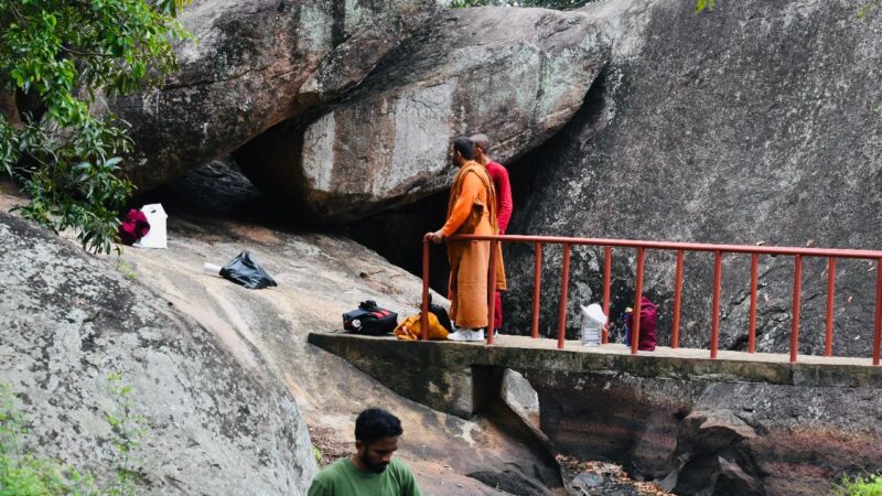 Archaeological Exploration Project in Vavuniya District (5)