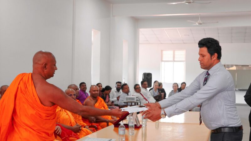 Arrival of Most Ven. Prof. Hui Kong to the BUSL (2)