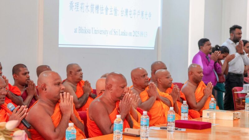 Arrival of Most Ven. Prof. Hui Kong to the BUSL (7)