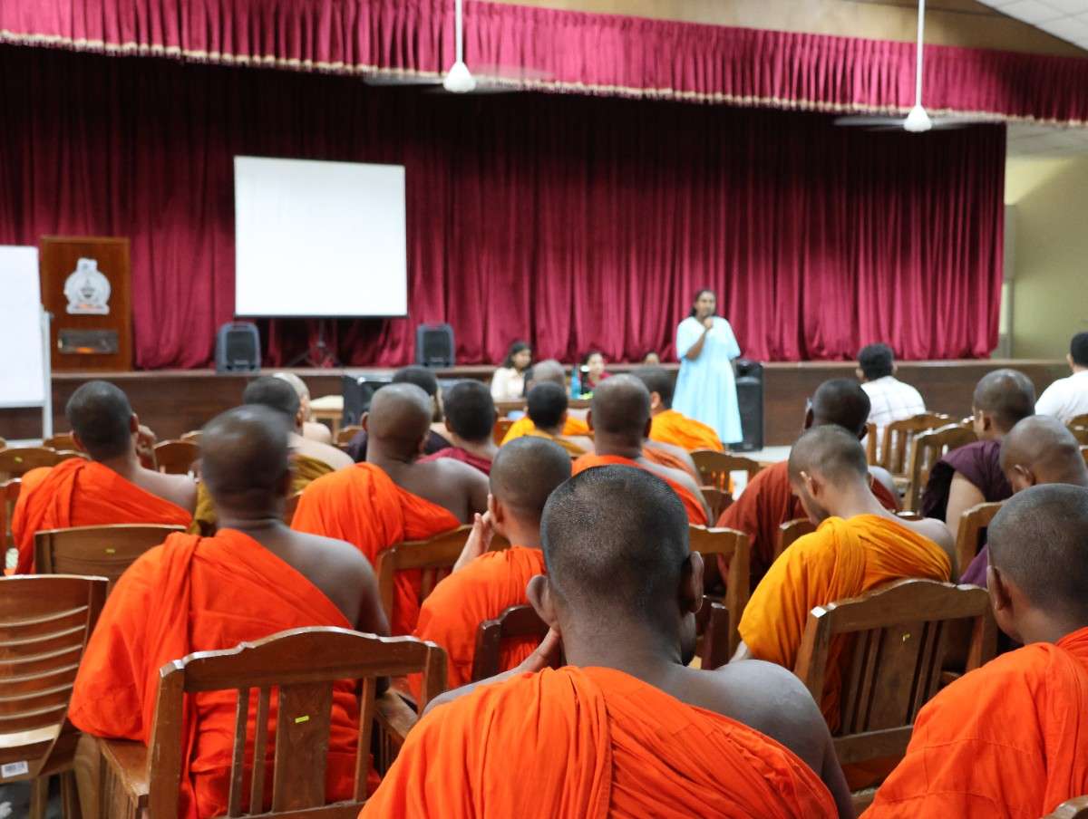 Read more about the article Public Speaking Workshop for English Undergraduates