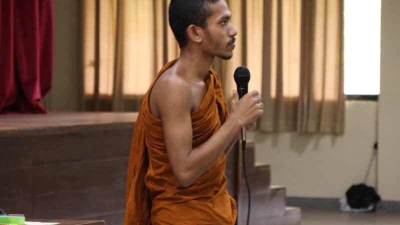 English Field visit to Gavel Club of Rajarata University of Sri Lanka (7)