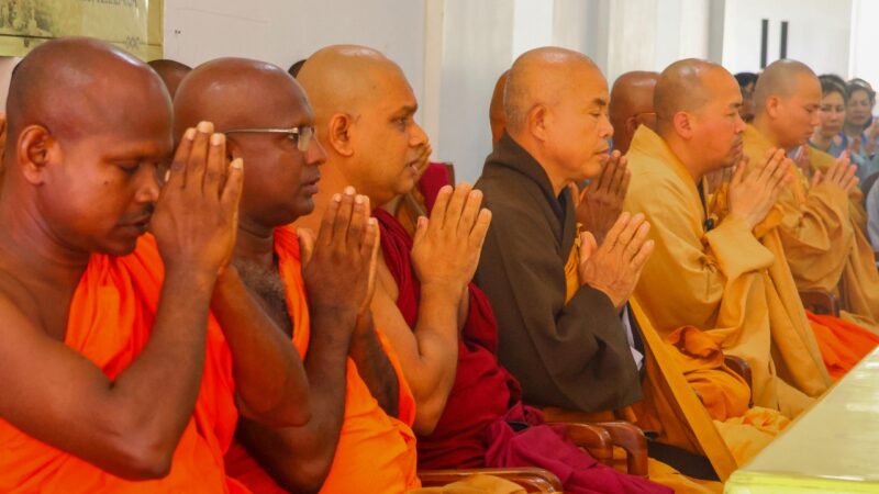 Prasada Pooja Ceremony and Generous Donation to Support Student Monks (13)