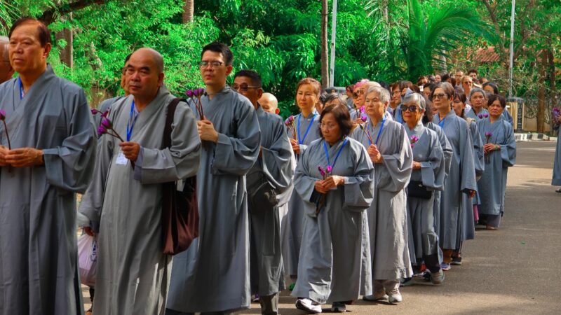 Prasada Pooja Ceremony and Generous Donation to Support Student Monks (15)