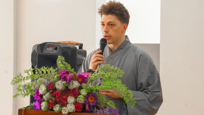 Prasada Pooja Ceremony and Generous Donation to Support Student Monks (6)