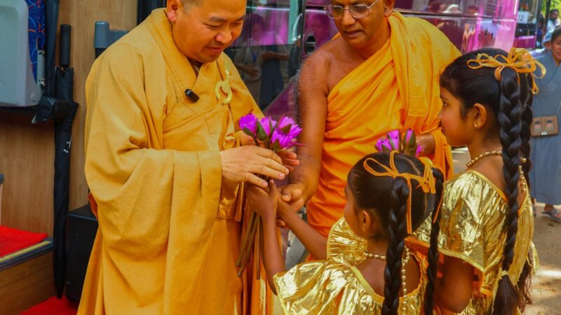 Prasada Pooja Ceremony and Generous Donation to Support Student Monks (7)