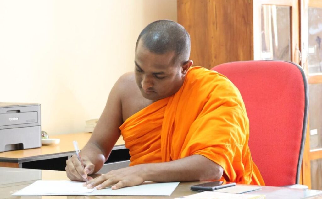 Appointment of New Head, Department of Languages G.H.L Anuradha December 10, 2024 0 Comments 396 Views 26 Likes Senior Lecturer Ven. Thimbiriwewa Sirisumana