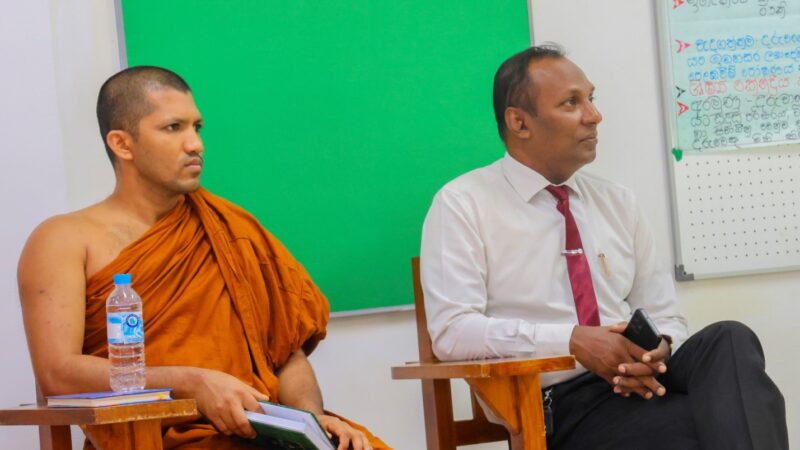 “Guru Tharuwata Perahuruvak” (ගුරු තරුවට පෙරහුරුවක්) – Communication and Leadership Skills Development Workshop (6)