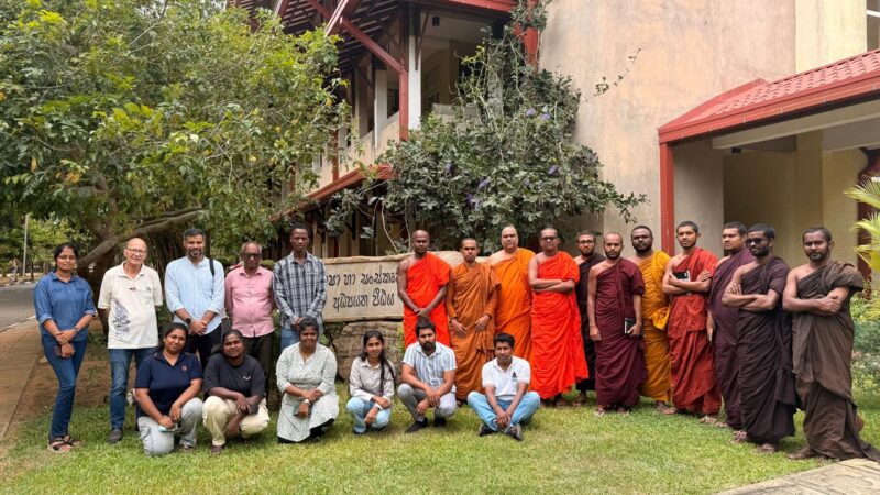 Stone tools Workshop held at Bhiksu University of Sri Lanka (16)