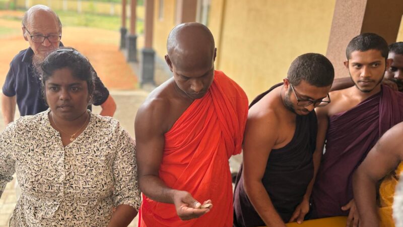 Stone tools Workshop held at Bhiksu University of Sri Lanka (23)