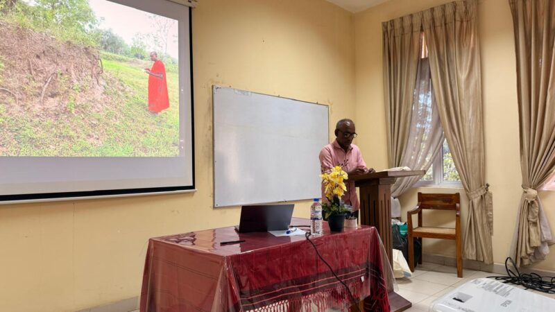 Stone tools Workshop held at Bhiksu University of Sri Lanka (30)