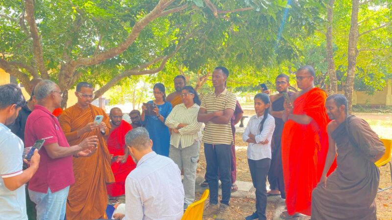 Stone tools Workshop held at Bhiksu University of Sri Lanka (6)