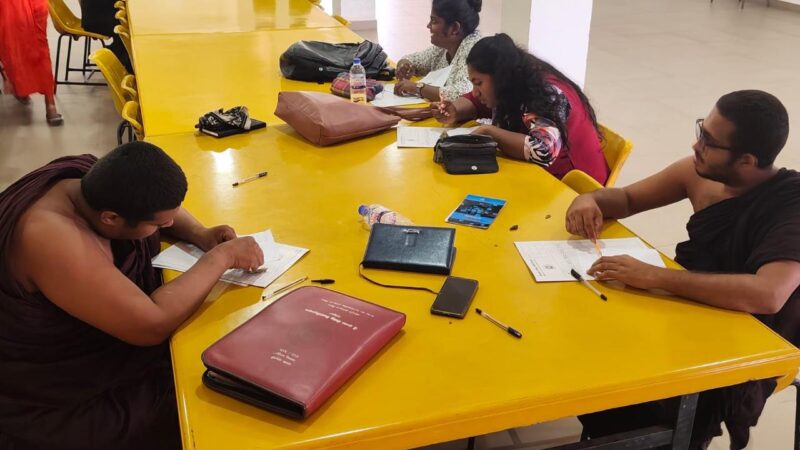 Stone tools Workshop held at Bhiksu University of Sri Lanka (8)