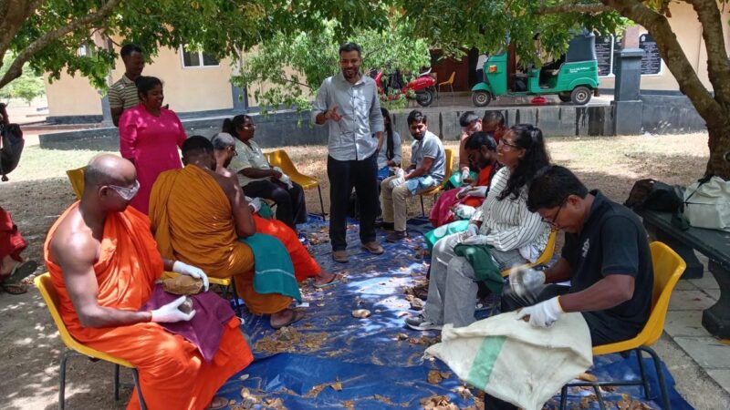 Stone tools Workshop held at Bhiksu University of Sri Lanka (9)