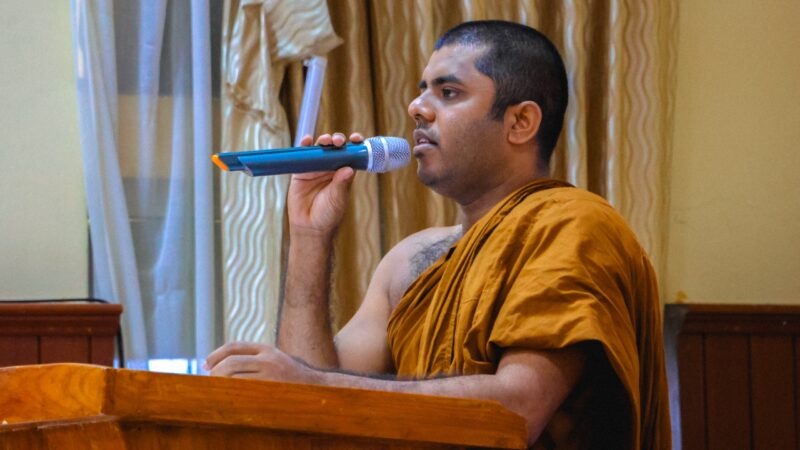 Guru-tharuwata-perahuruvak (6)